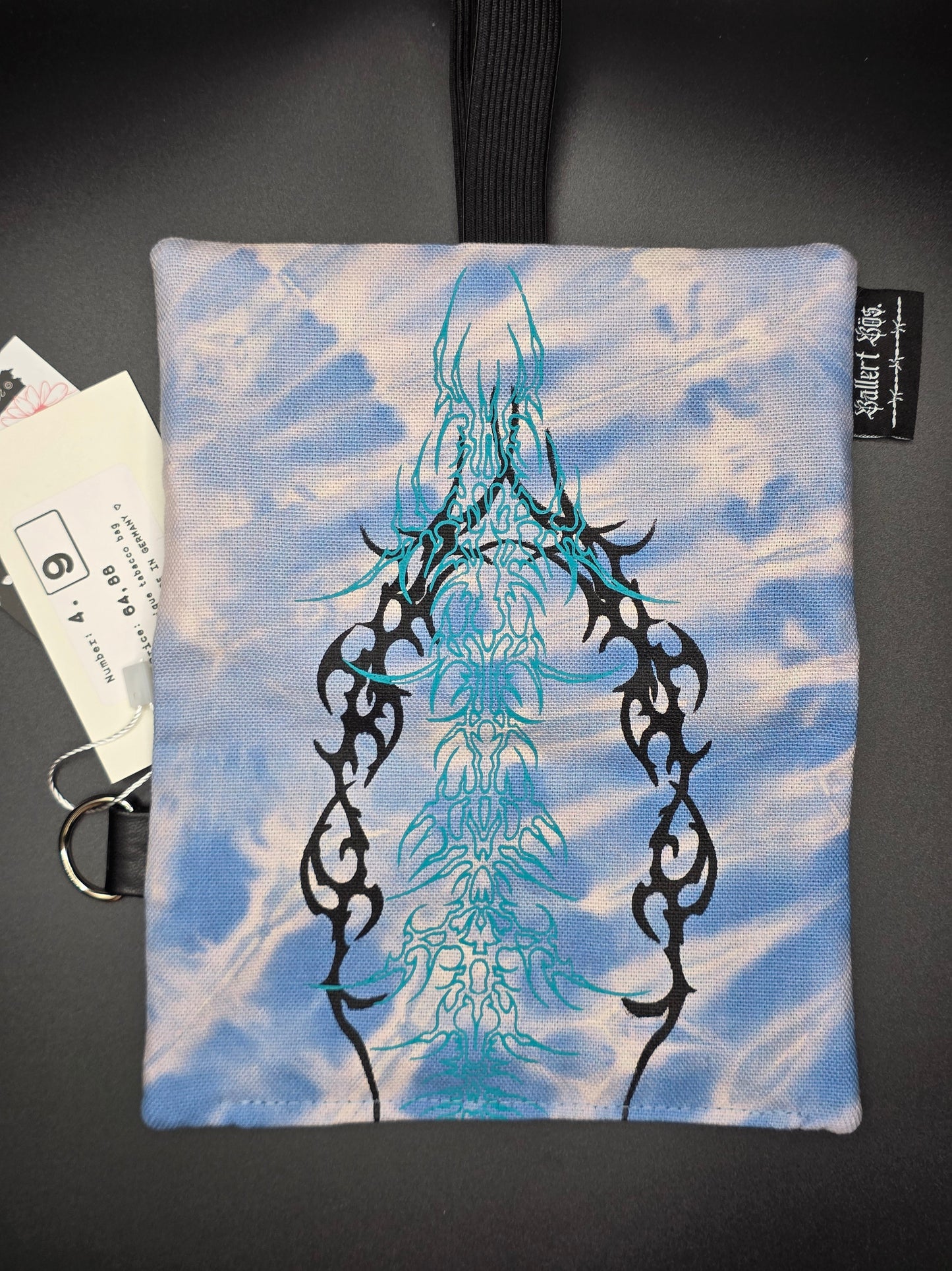 4.9 Tabacco pouch, Tribals, light blue batik - DIE FRECHE GÖRE