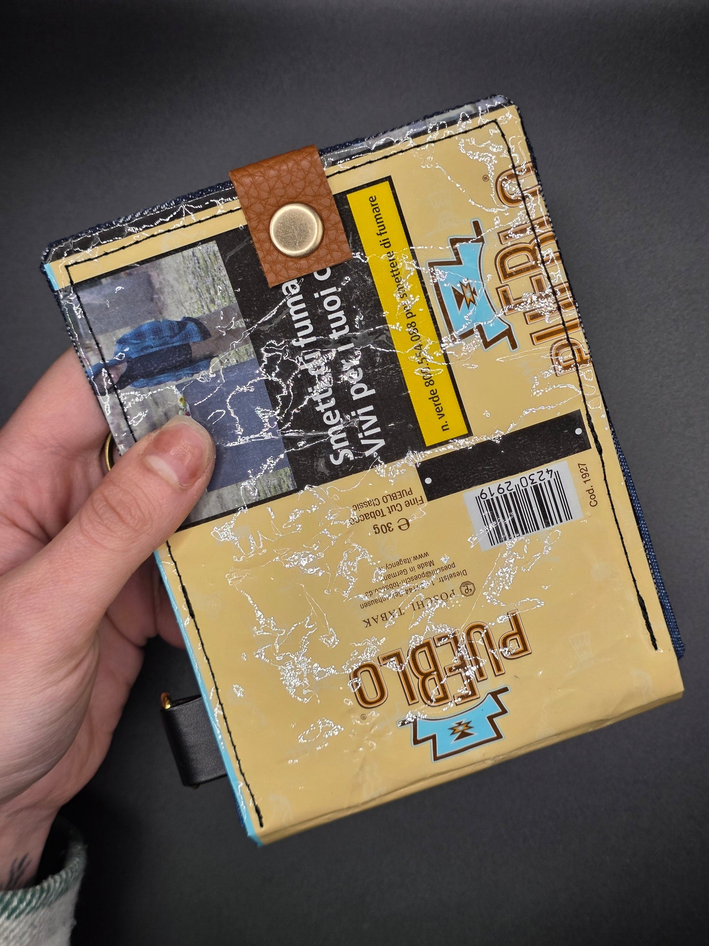 8.10 upcycling wallet - BLUE FLOWER - DIE FRECHE GÖRE