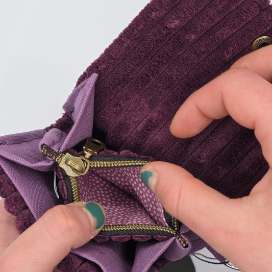 Geldbeutel (Upcycled Trash) Nr. 13 (Juni) - hidden Pinks Points - DIE FRECHE GÖRE