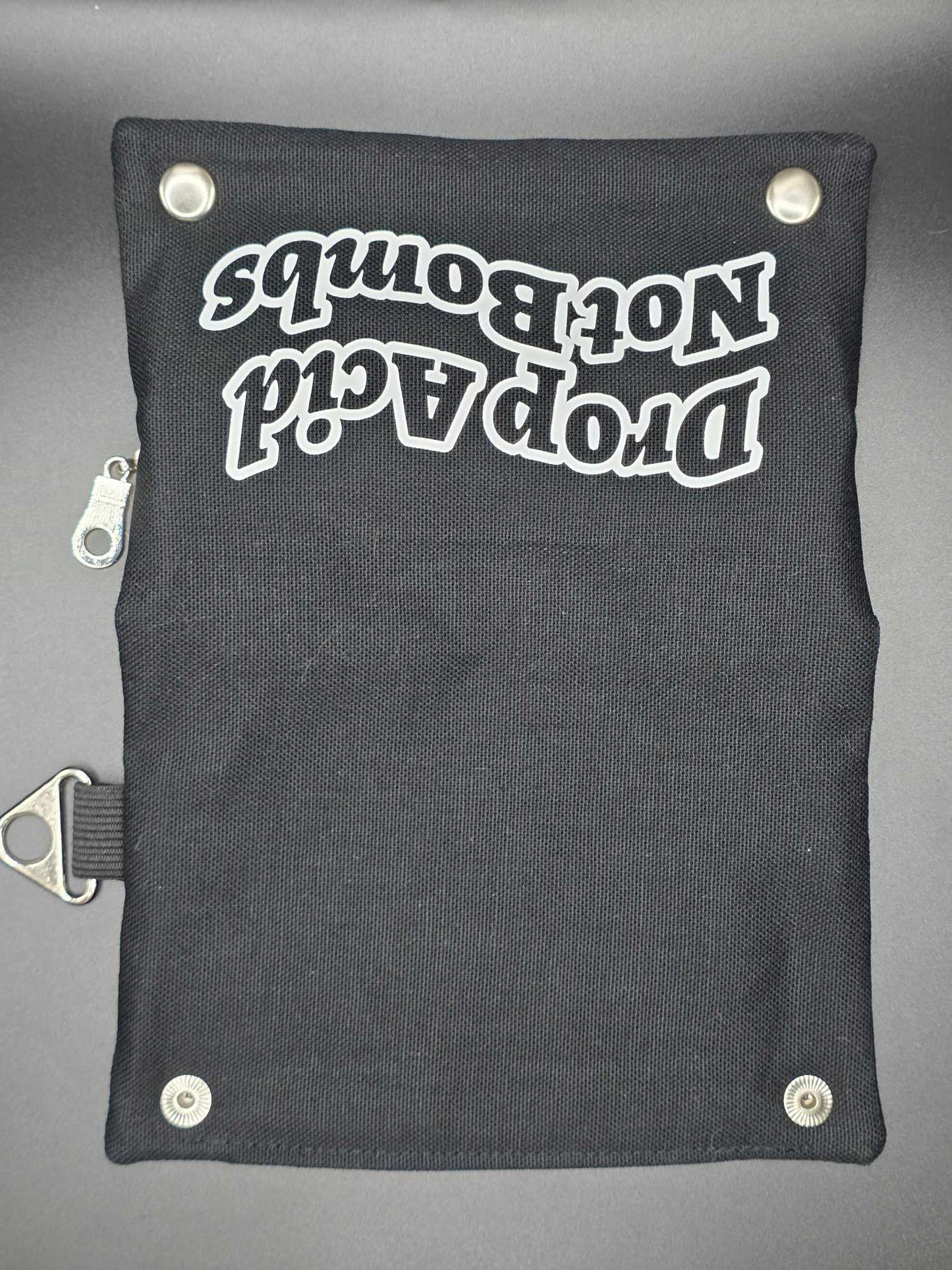 TT11.4 Tabacco pouch, drop acid not bombs