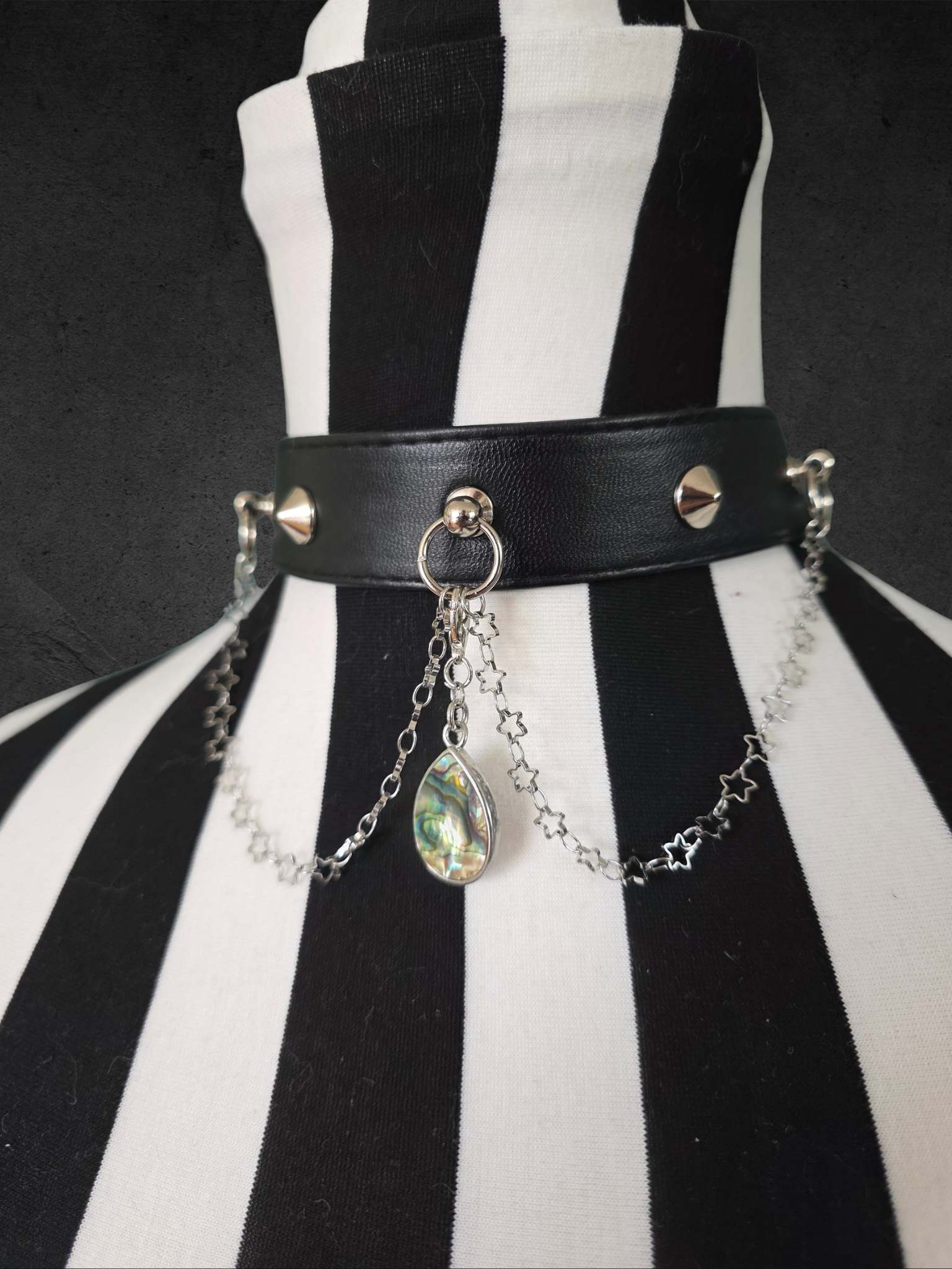CH1.2 Choker Halsband, stars black – DIE FRECHE GÖRE