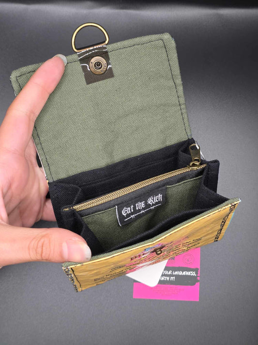 W22.1 Geldbeutel - upcycled, mit Kartenfächer
