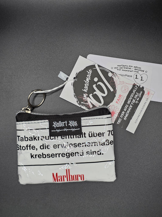 Mini zip wallet - Upcycled