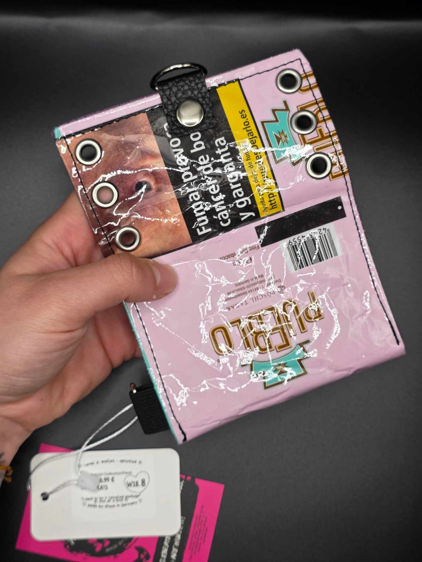 W18.8 wallet - upcycled