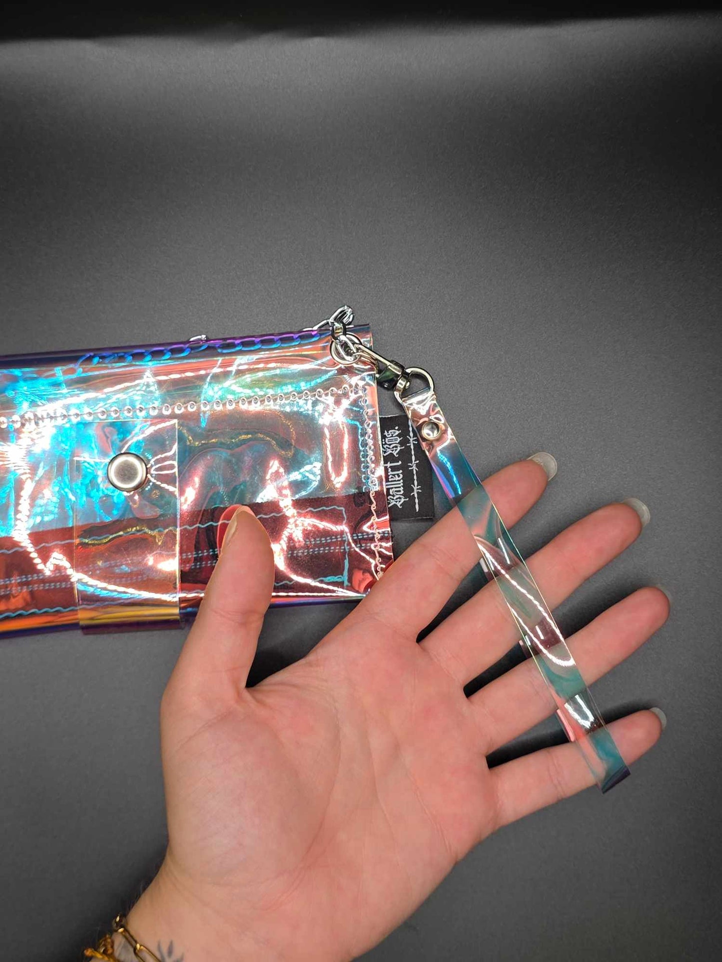 Vinyl Tabaktasche, Transparent, regenbogen-blau