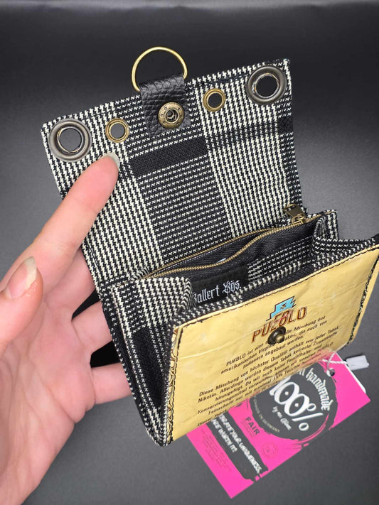 W16.8 wallet - upcycled, cats