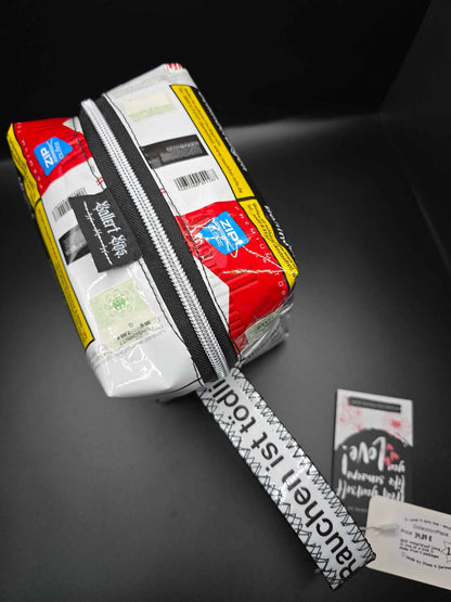 XXL⁴Boxy Bag toiletry bag - Upcycled