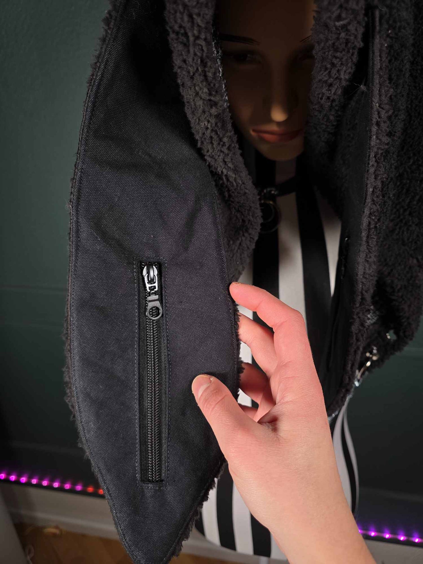 1.1 Bunny hood, hidden ear pockets, black