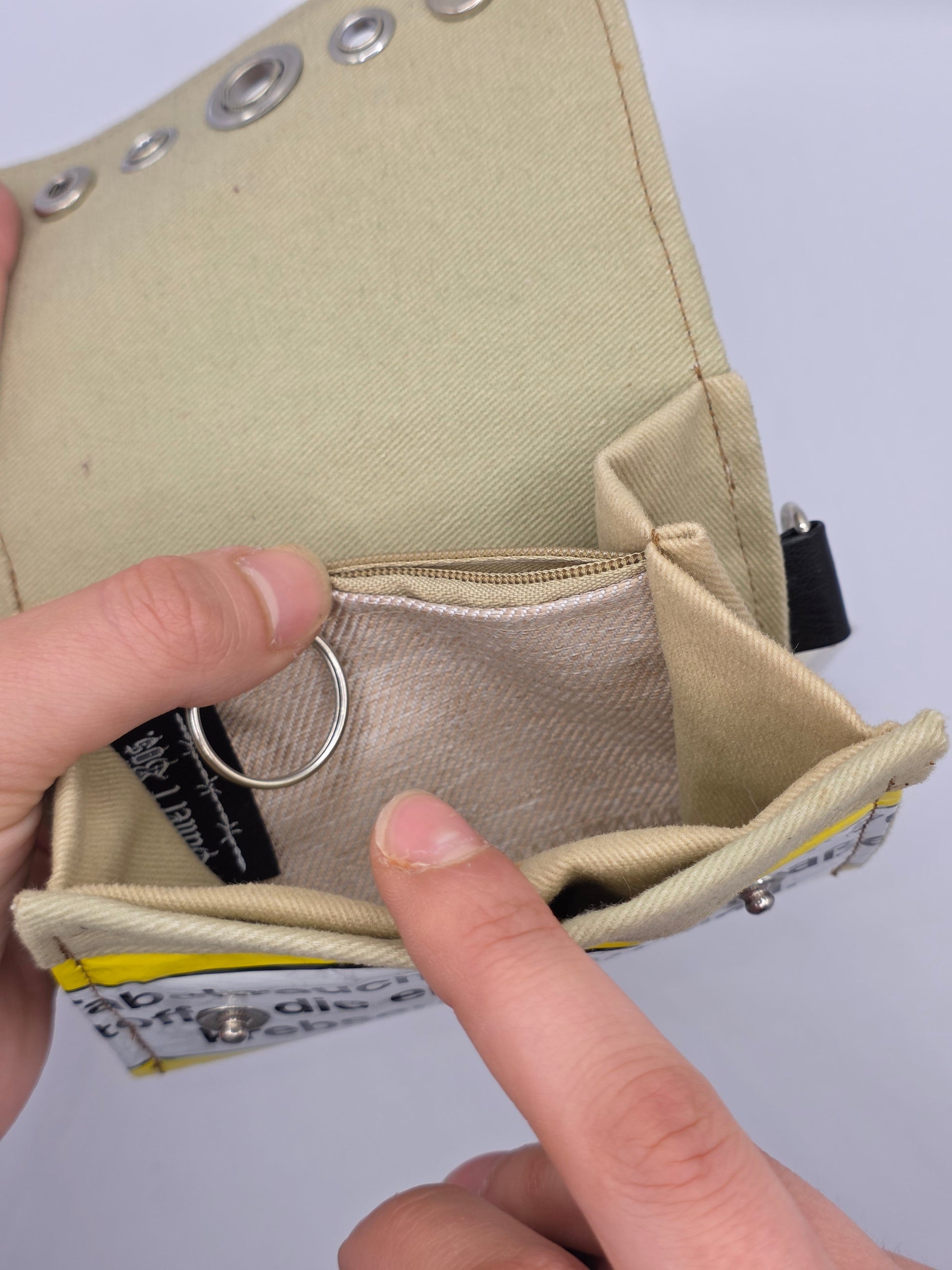 2.15 upcycling wallet - CATS - DIE FRECHE GÖRE
