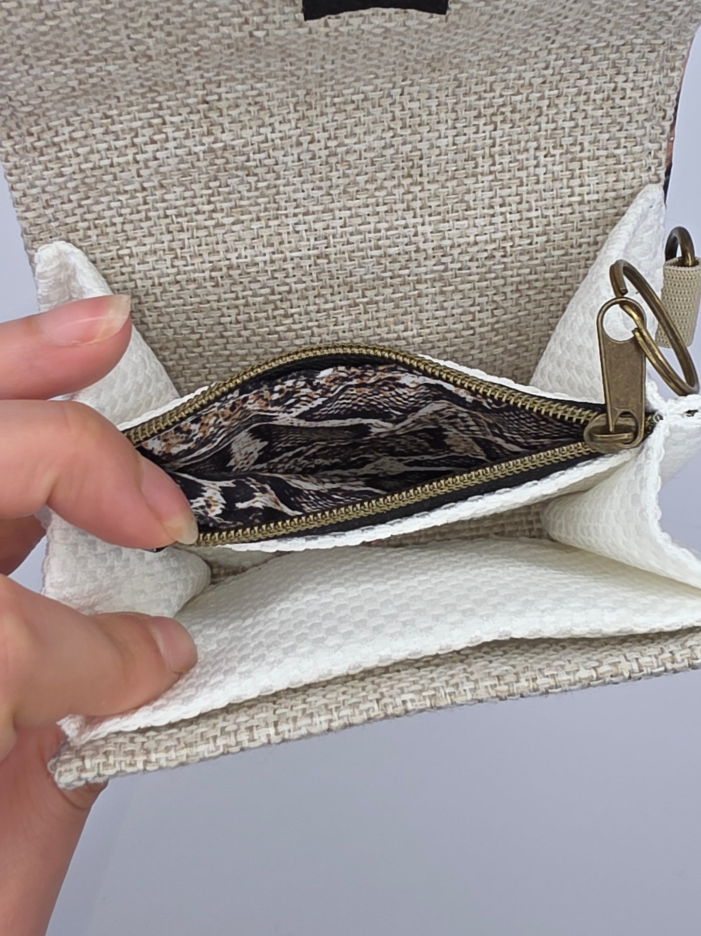 2.4 upcycling wallet - BROWN LEO - DIE FRECHE GÖRE