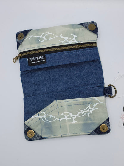 2.6 Tabacco pouch - light blue batik - DIE FRECHE GÖRE