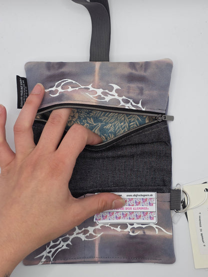 3.12 Tabacco pouch, Tribals, gray batik - DIE FRECHE GÖRE