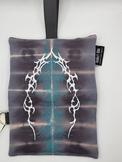 3.12 Tabacco pouch, Tribals, gray batik - DIE FRECHE GÖRE