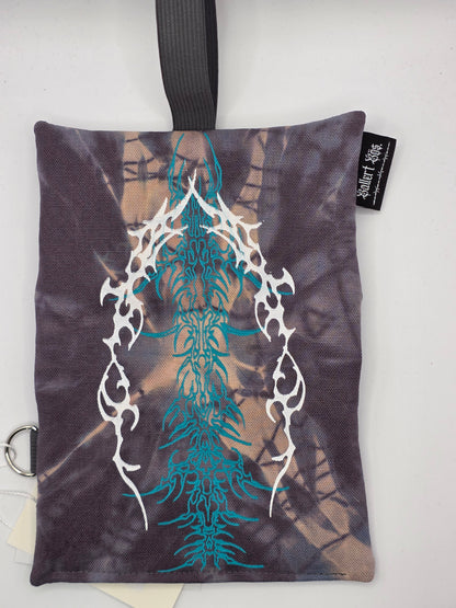 3.13 Tabacco pouch, Tribals, gray batik - DIE FRECHE GÖRE