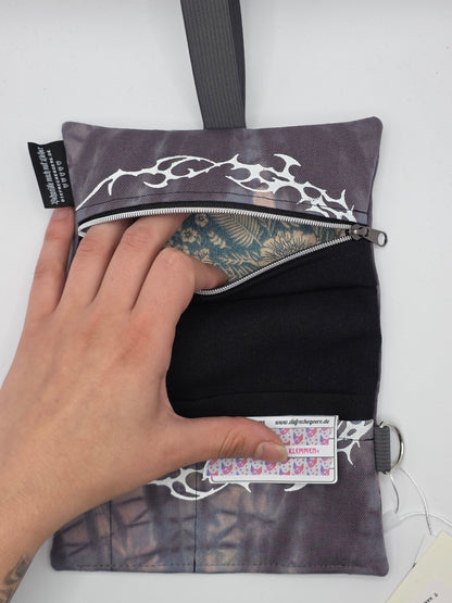 3.13 Tabacco pouch, Tribals, gray batik - DIE FRECHE GÖRE