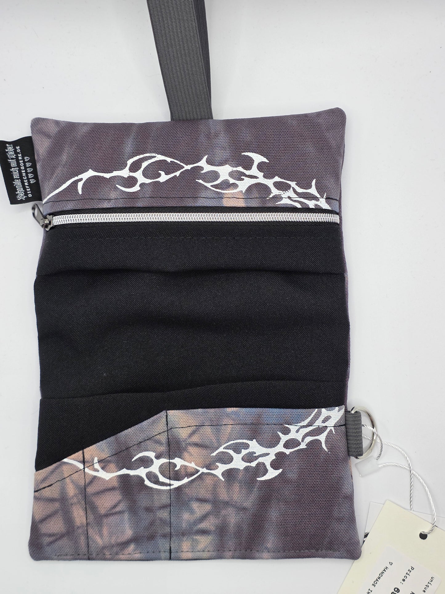 3.13 Tabacco pouch, Tribals, gray batik - DIE FRECHE GÖRE