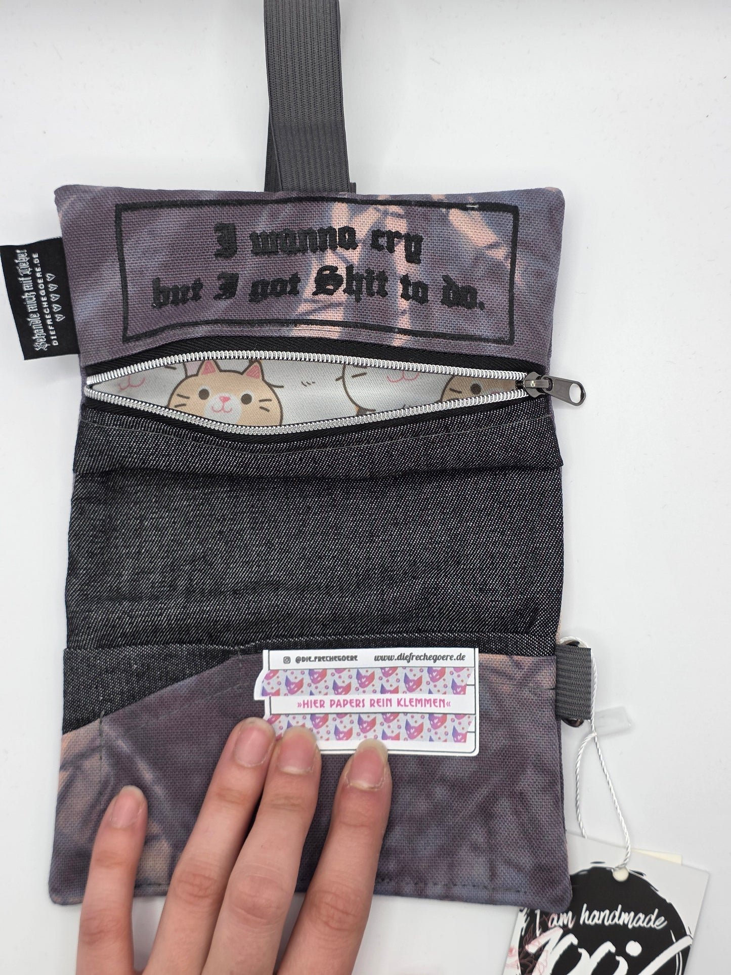 3.15 Tabacco pouch, Cry, gray batik - DIE FRECHE GÖRE