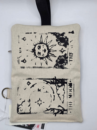 3.2 Tabacco pouch, Sun&Moon Tarot, beige (B - Ware*) - DIE FRECHE GÖRE