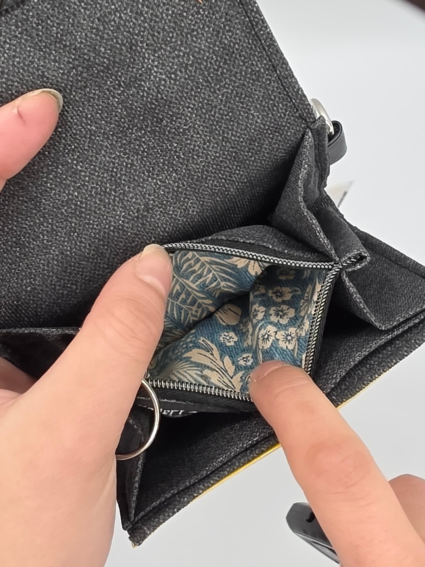3.2 upcycling wallet - FLOWERS BLUE - DIE FRECHE GÖRE