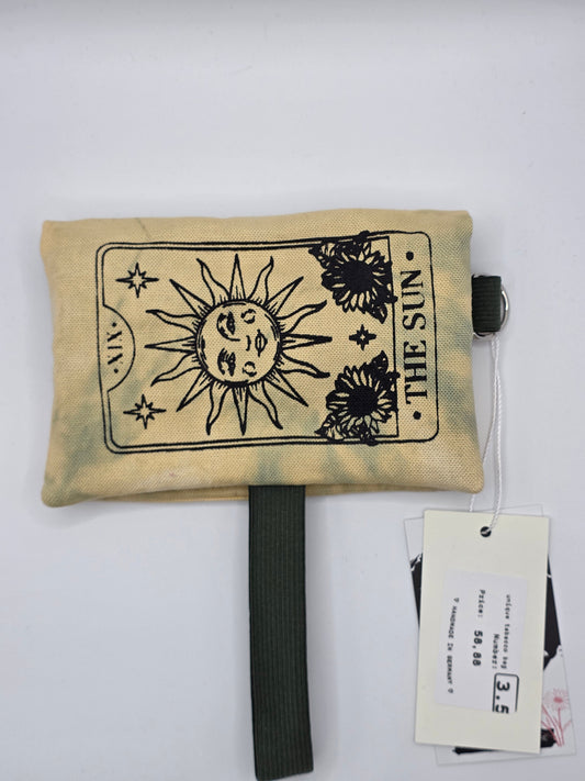 3.5 Tabacco pouch, Sun&Moon Tarot, green batik - DIE FRECHE GÖRE