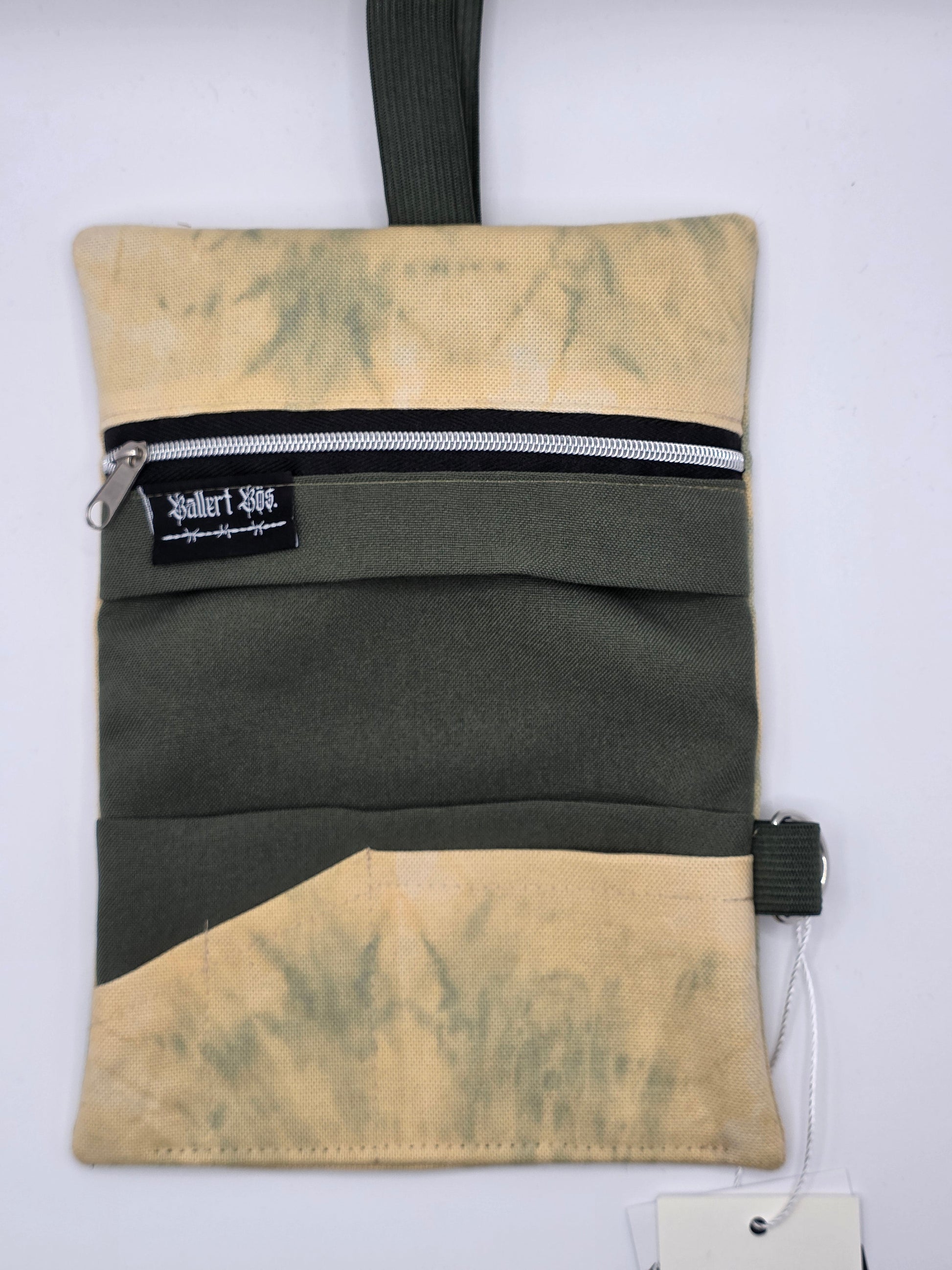 3.5 Tabacco pouch, Sun&Moon Tarot, green batik - DIE FRECHE GÖRE
