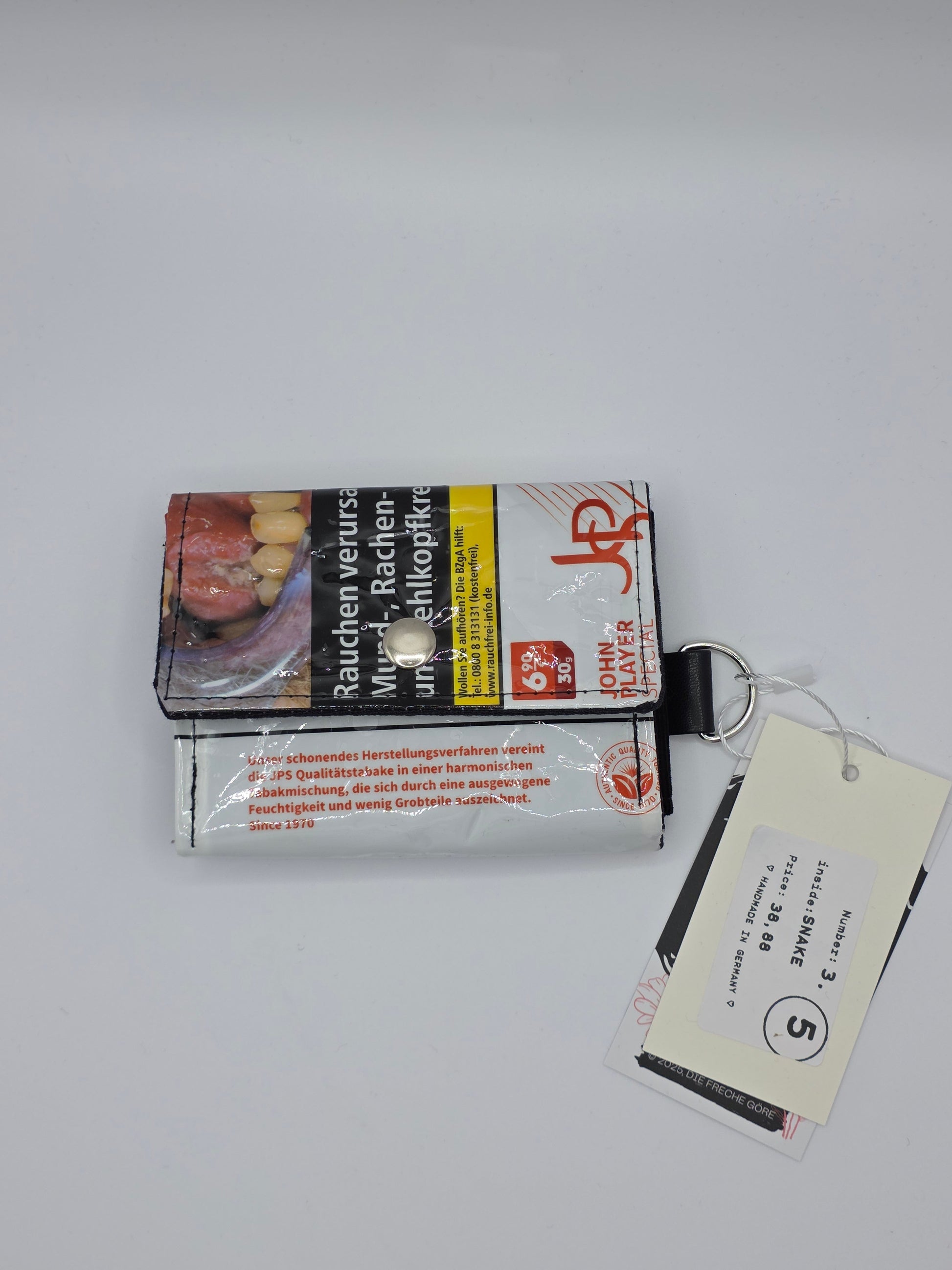 3.5 upcycling wallet - SNAKE - DIE FRECHE GÖRE
