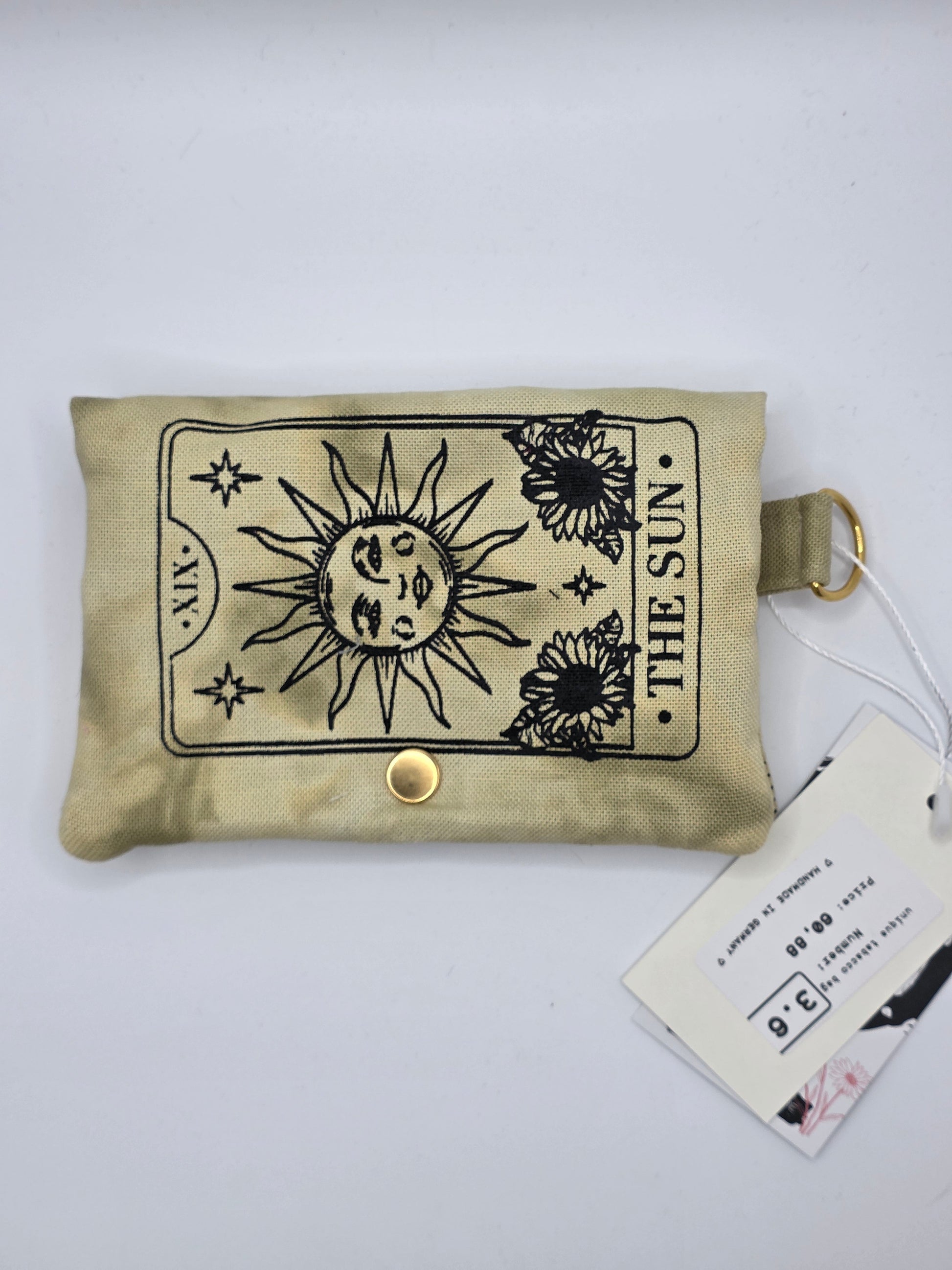 3.6 Tabacco pouch, Sun&Moon Tarot, green batik - DIE FRECHE GÖRE