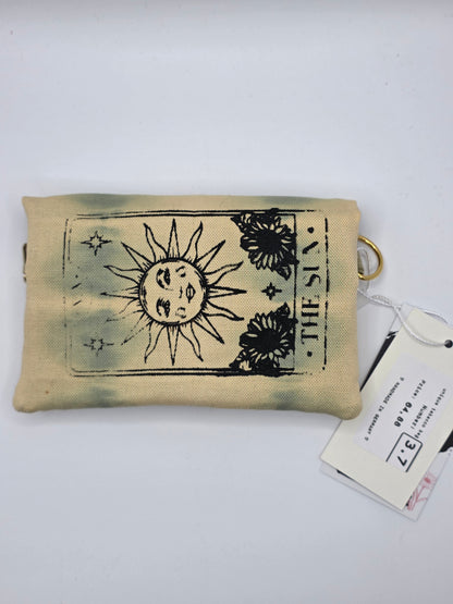 3.7 Tabacco pouch, Sun&Moon Tarot, green batik - DIE FRECHE GÖRE