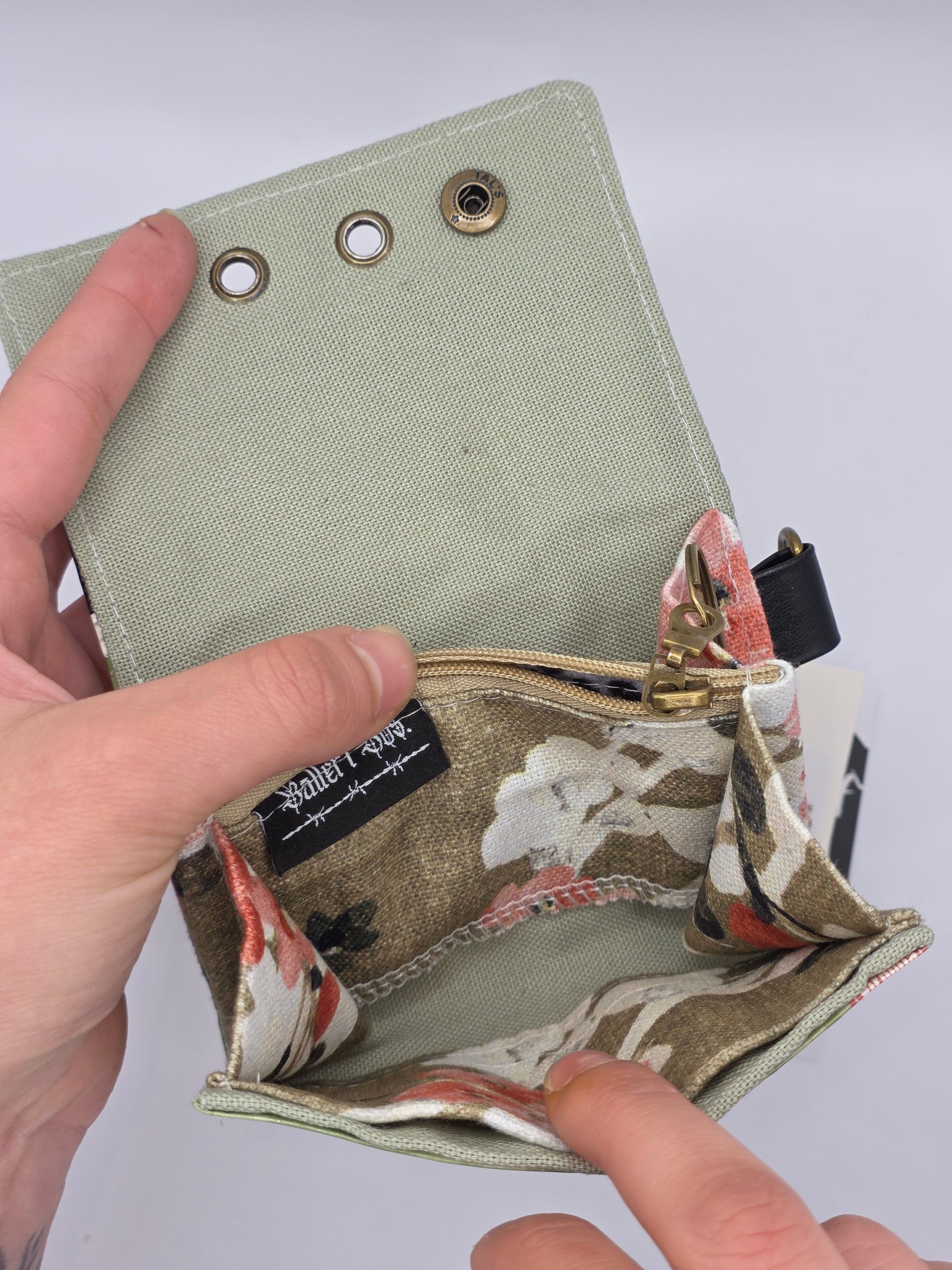 3.7 upcycling wallet - LEO GRAY - DIE FRECHE GÖRE