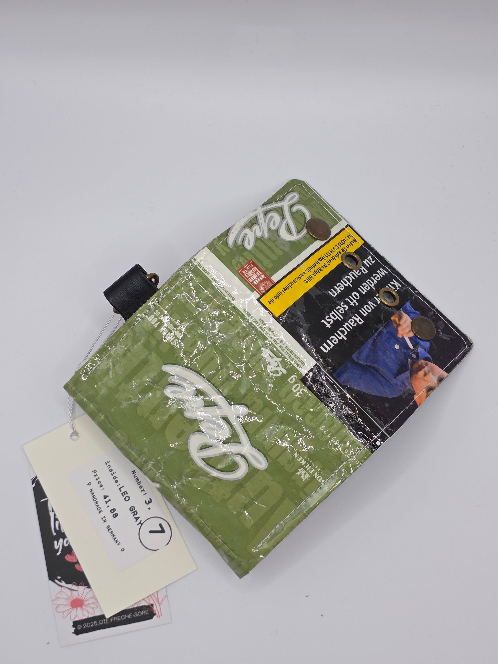 3.7 upcycling wallet - LEO GRAY - DIE FRECHE GÖRE