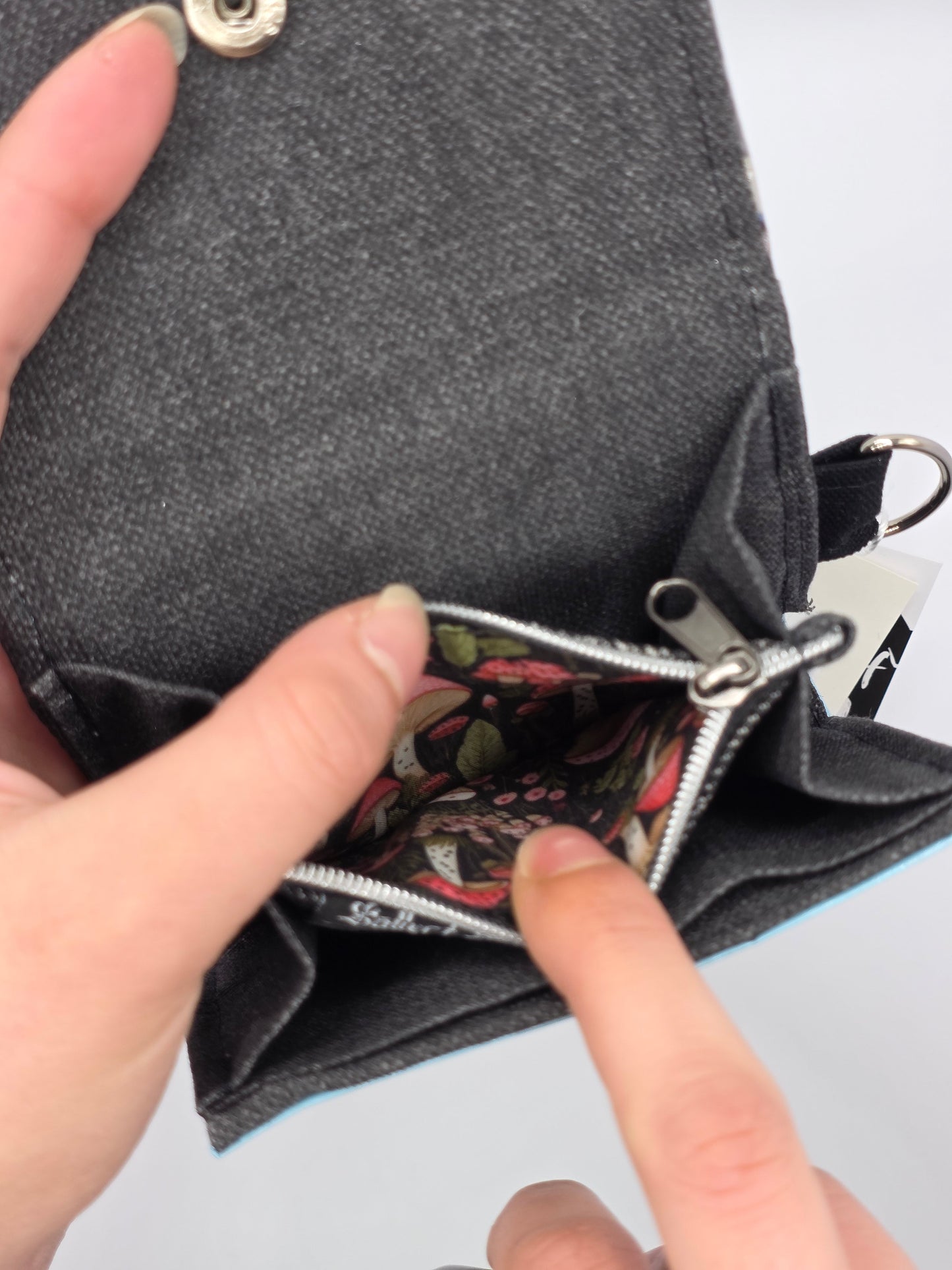 4.12 upcycling wallet, shrooms - DIE FRECHE GÖRE