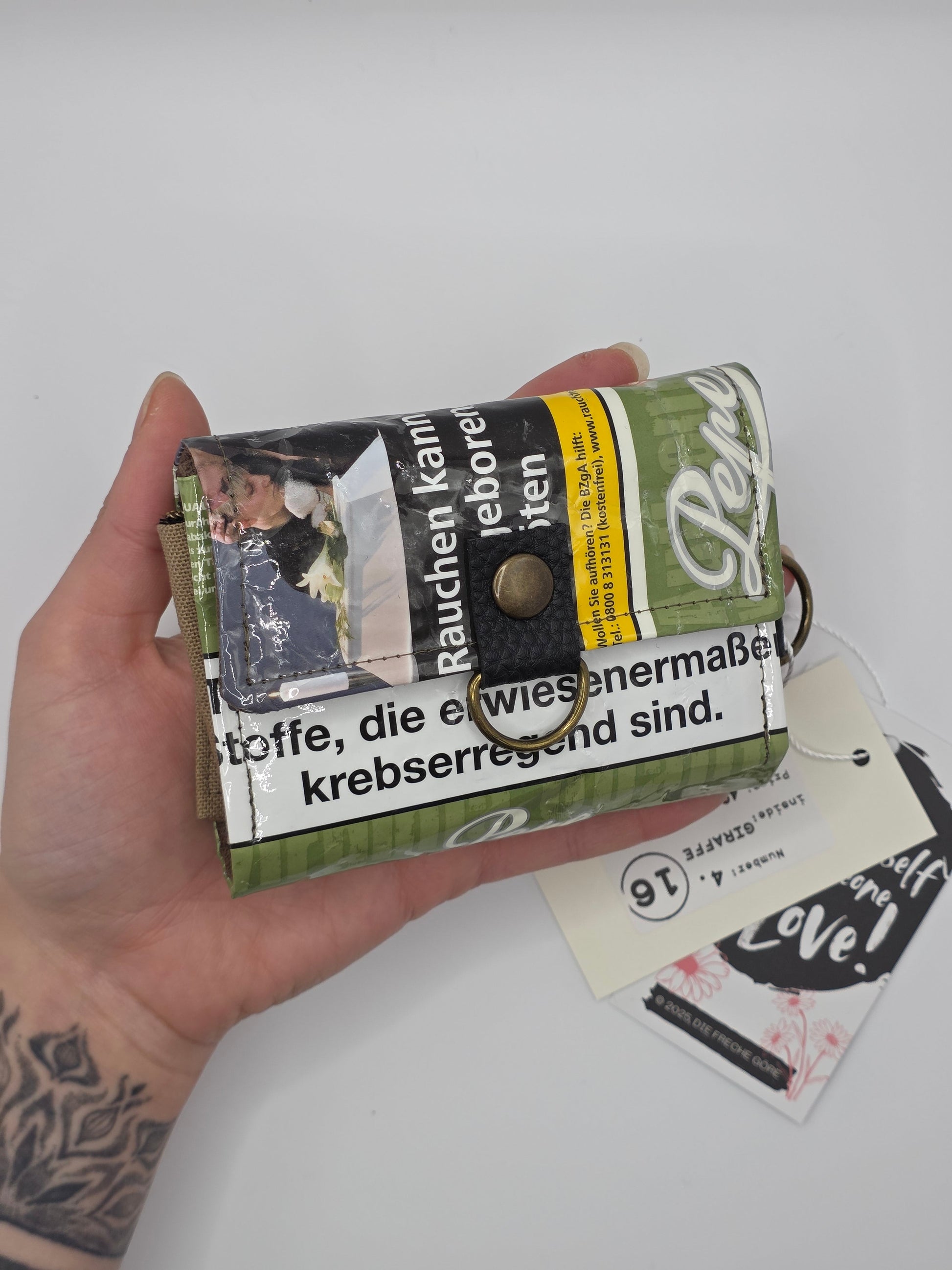 4.16 upcycling wallet, giraffe - DIE FRECHE GÖRE