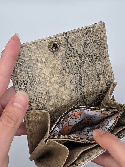 4.3 upcycling wallet, beige Cats - DIE FRECHE GÖRE