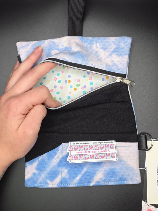 4.5 Tabacco pouch, Sun&Moon Tarot, light blue batik - DIE FRECHE GÖRE