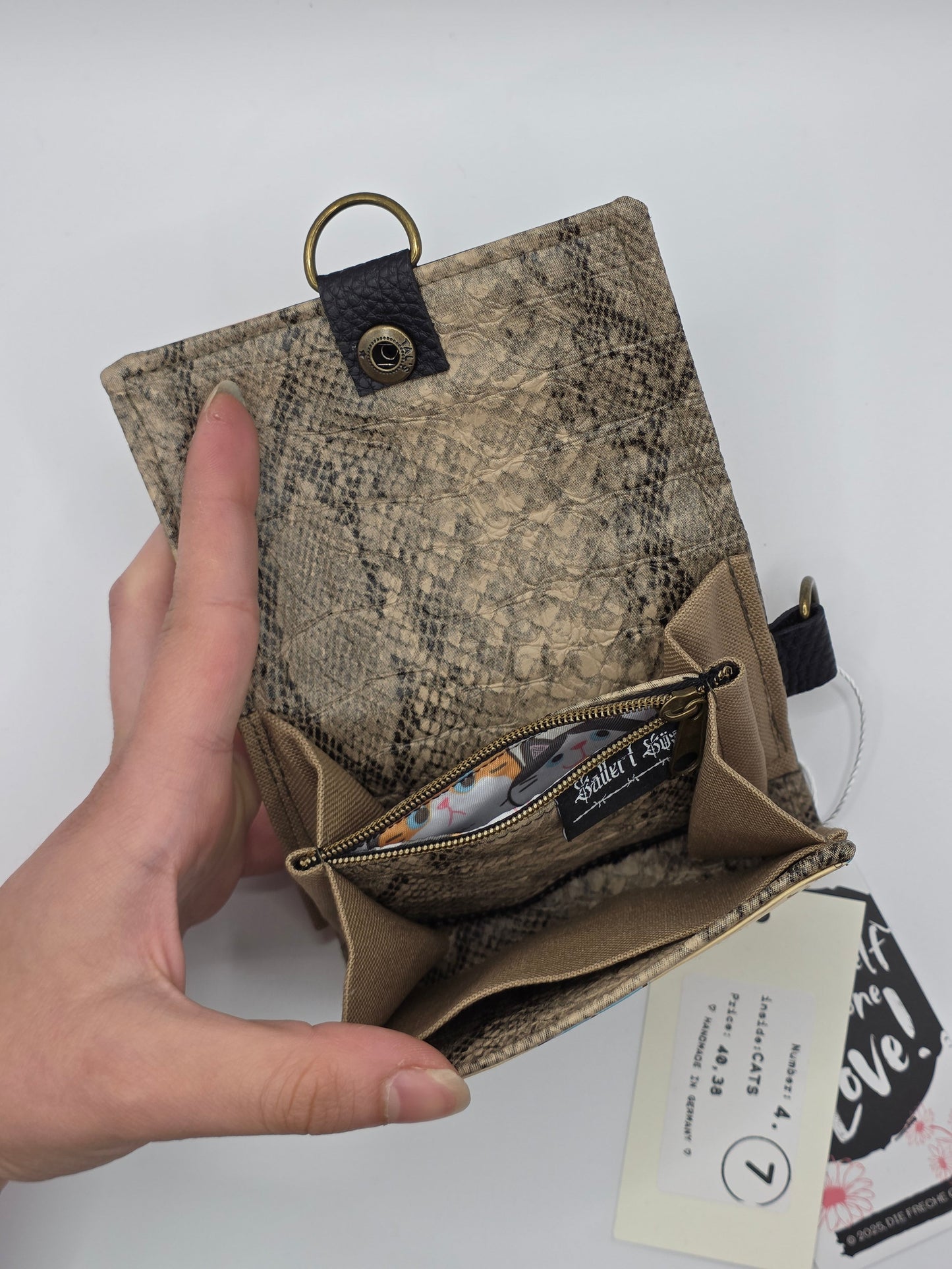 4.7 upcycling wallet, Cats - DIE FRECHE GÖRE