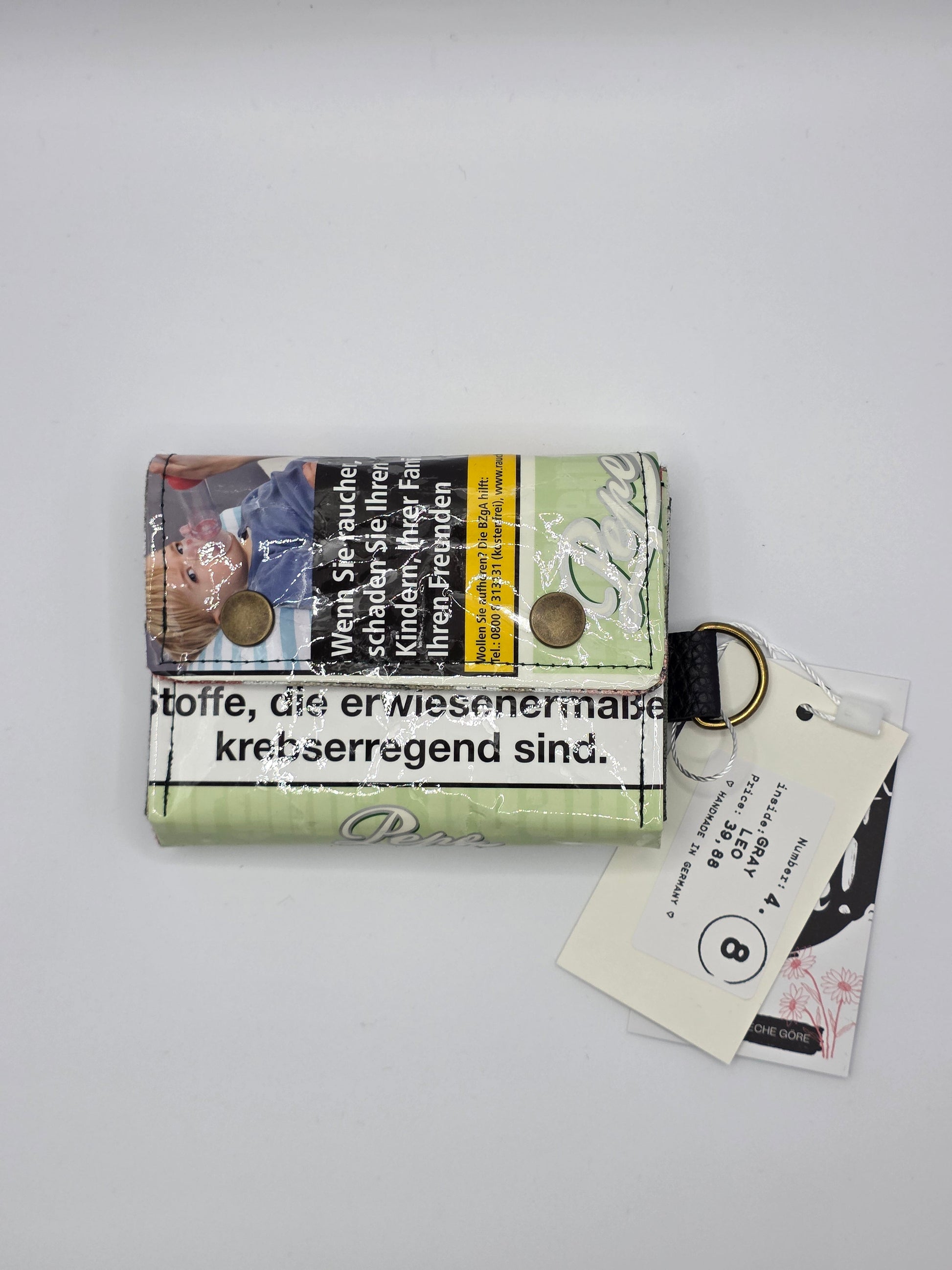 4.8 upcycling wallet, gray leo - DIE FRECHE GÖRE