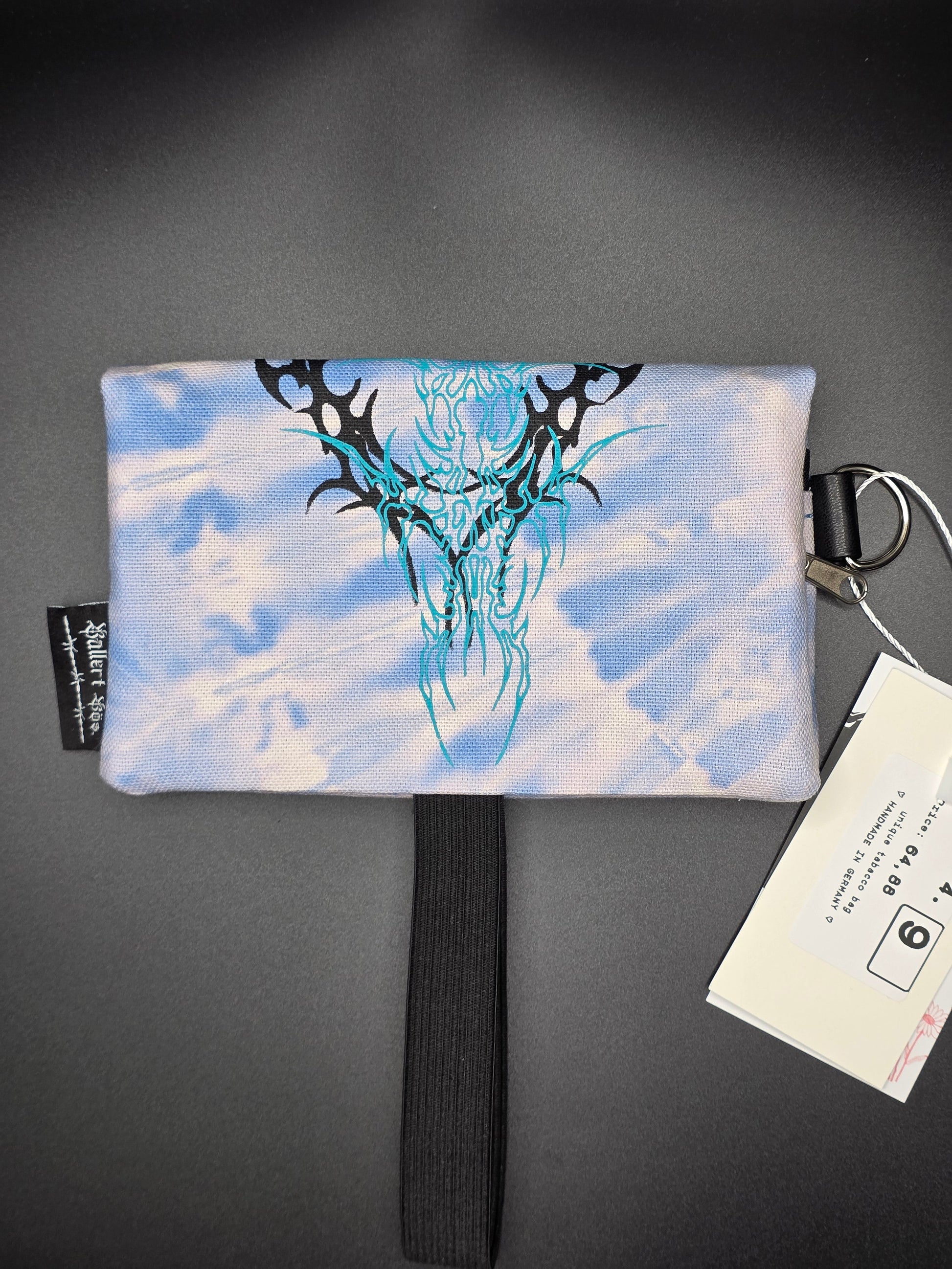 4.9 Tabacco pouch, Tribals, light blue batik - DIE FRECHE GÖRE