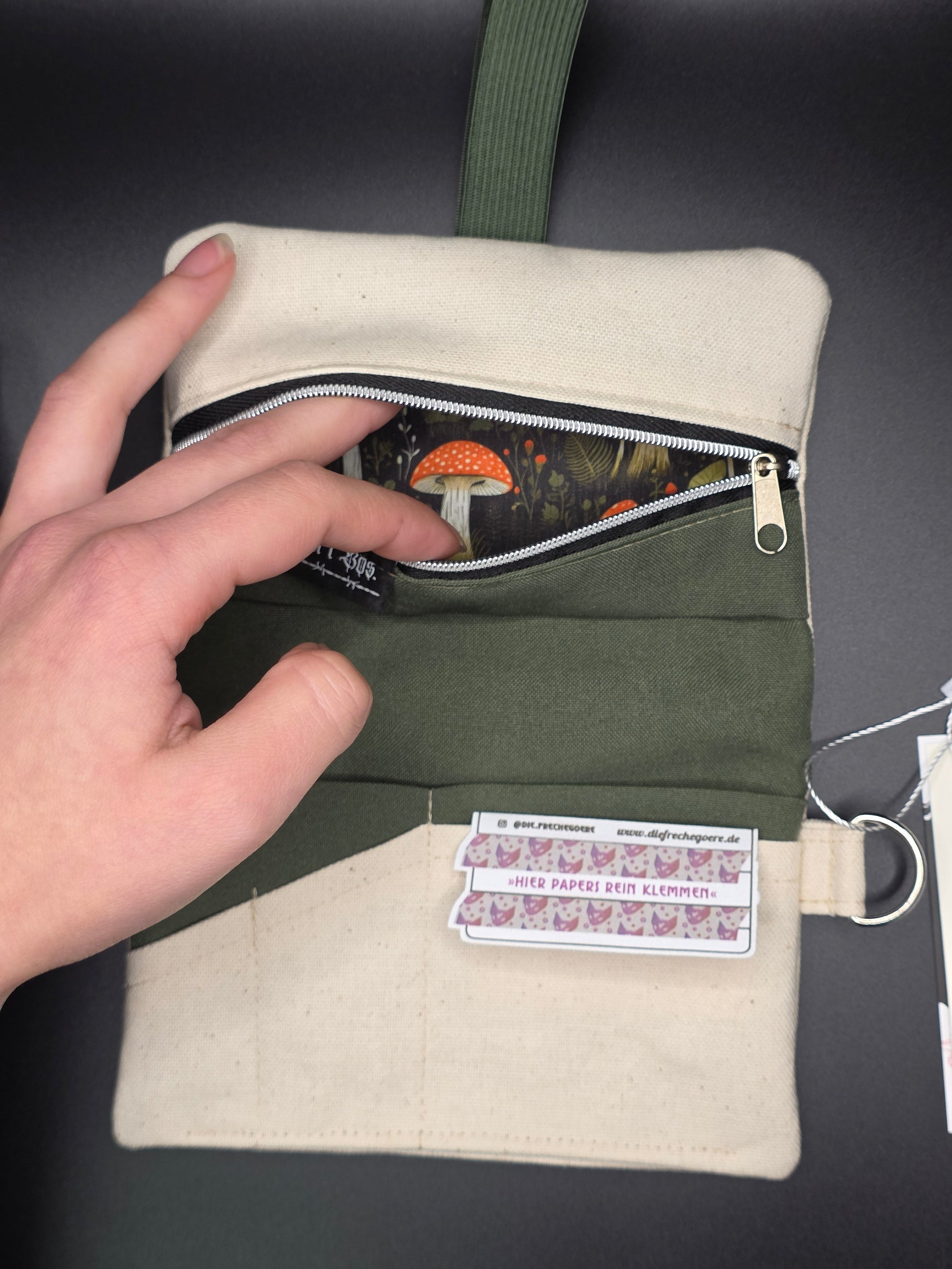 5.1 Tabacco pouch, Sun&Moon Tarot, beige - DIE FRECHE GÖRE