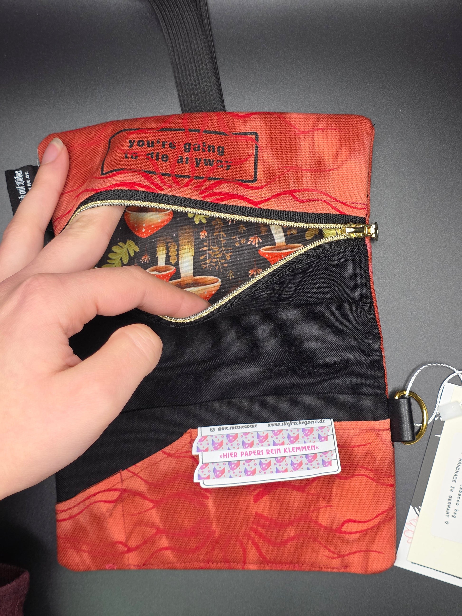 5.10 Tabacco pouch, Tribals, rust red batik - DIE FRECHE GÖRE