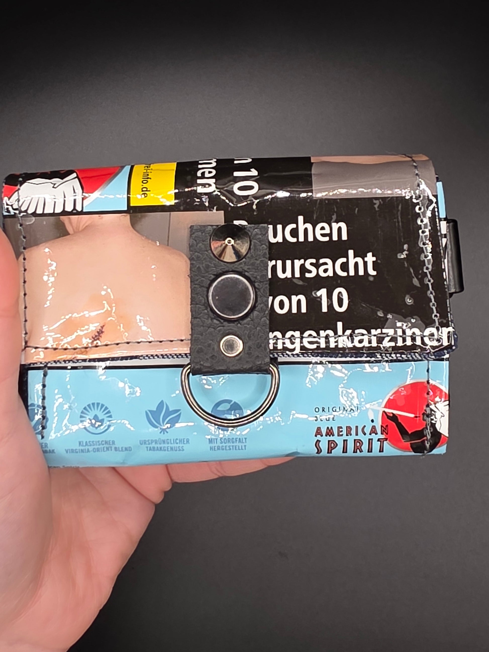 5.7 upcycling wallet - BLUE FLOWERS - DIE FRECHE GÖRE