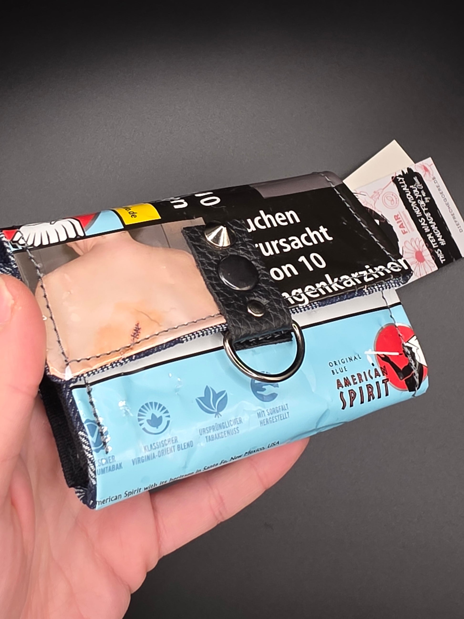 5.7 upcycling wallet - BLUE FLOWERS - DIE FRECHE GÖRE