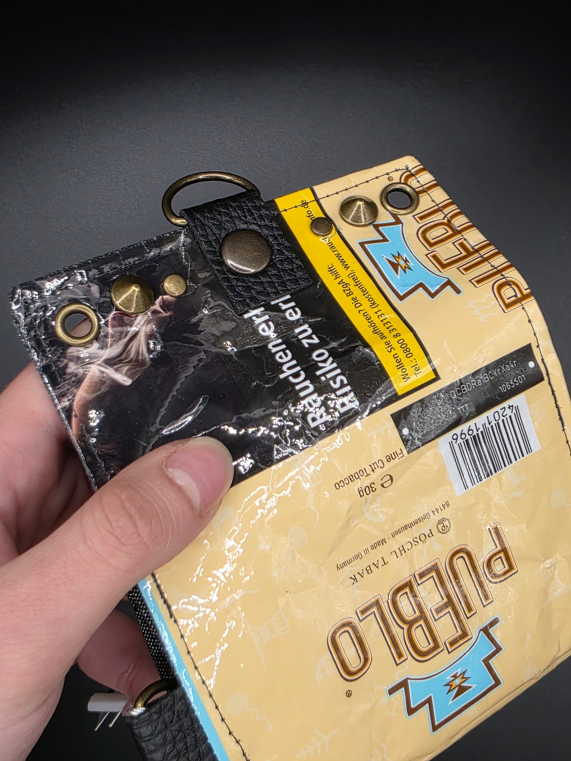 5.8 upcycling wallet - BLUE FLOWERS - DIE FRECHE GÖRE