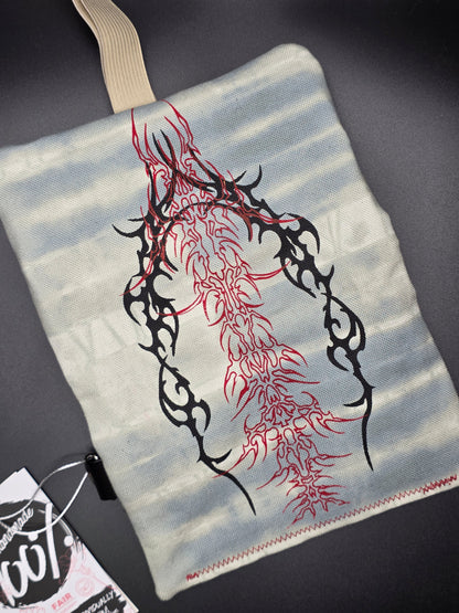 6.10 Tabacco pouch, red tribals, smokey blue batik - DIE FRECHE GÖRE