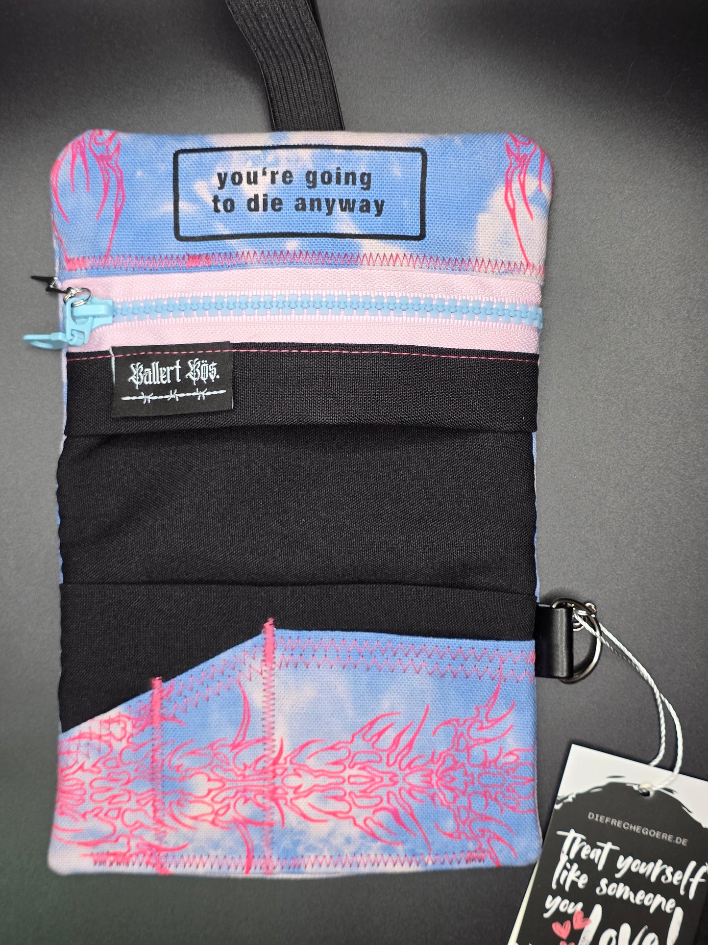 6.6 Tabacco pouch, pink tribals, light blue batik - DIE FRECHE GÖRE