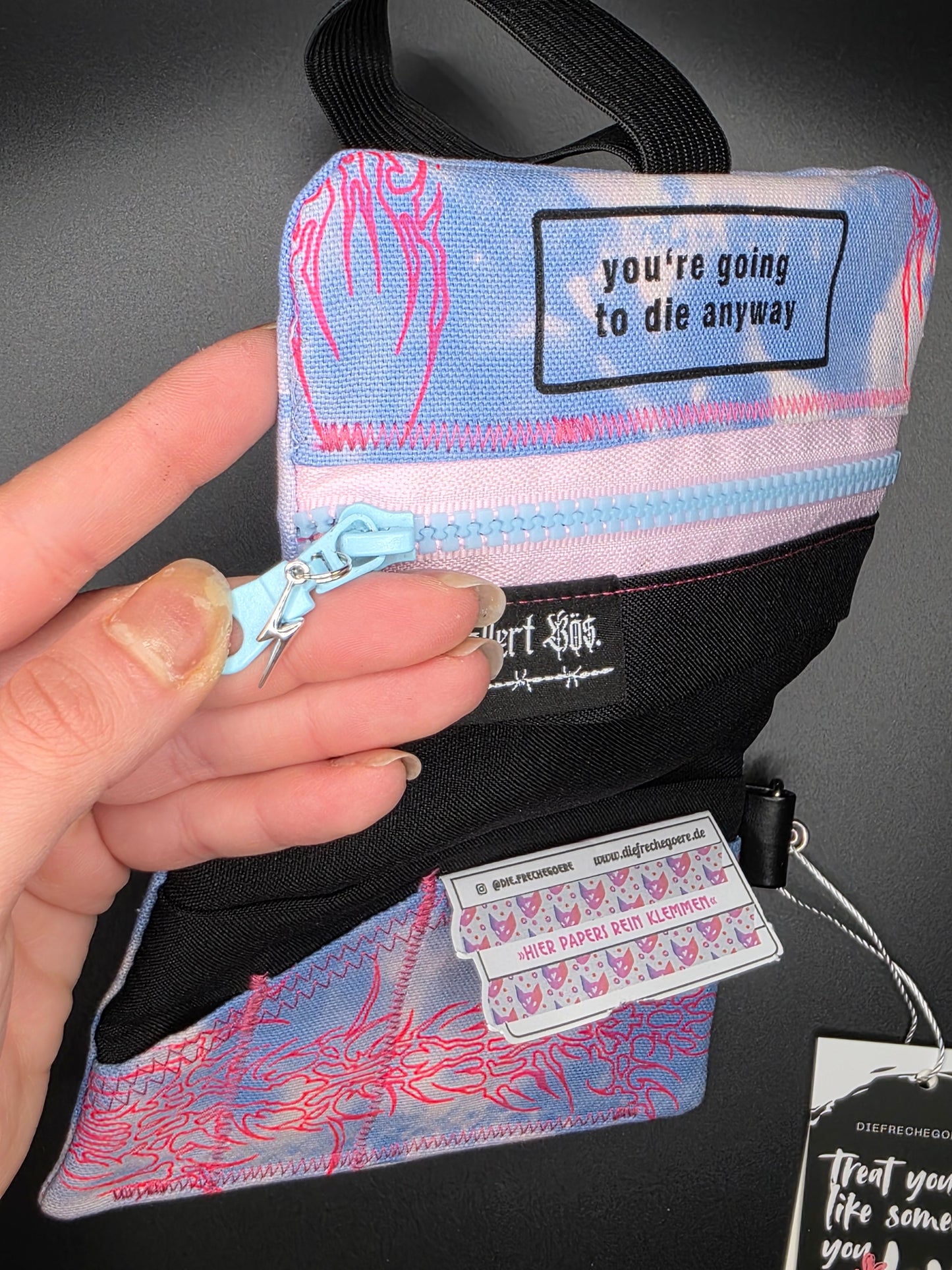 6.6 Tabacco pouch, pink tribals, light blue batik - DIE FRECHE GÖRE