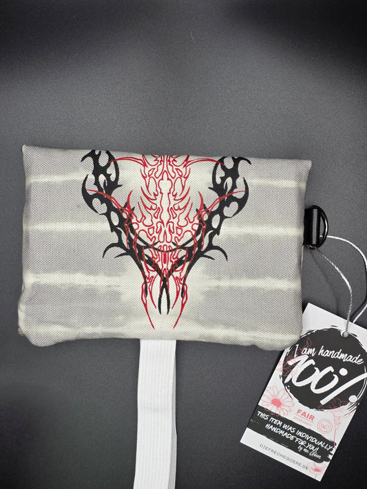 6.9 Tabacco pouch, red tribals, smokey batik - DIE FRECHE GÖRE