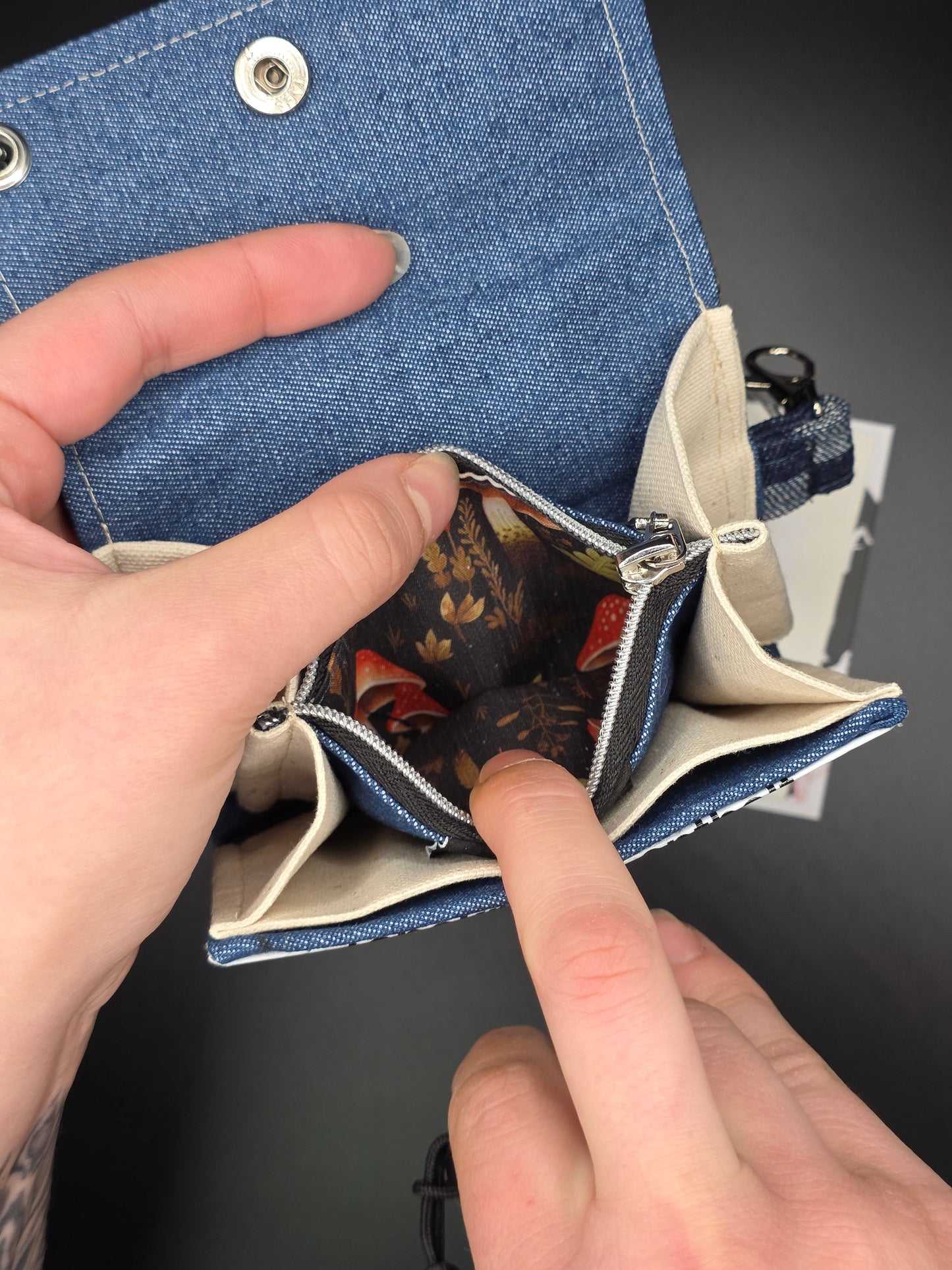 6.9 upcycling wallet - SHROOMS - DIE FRECHE GÖRE