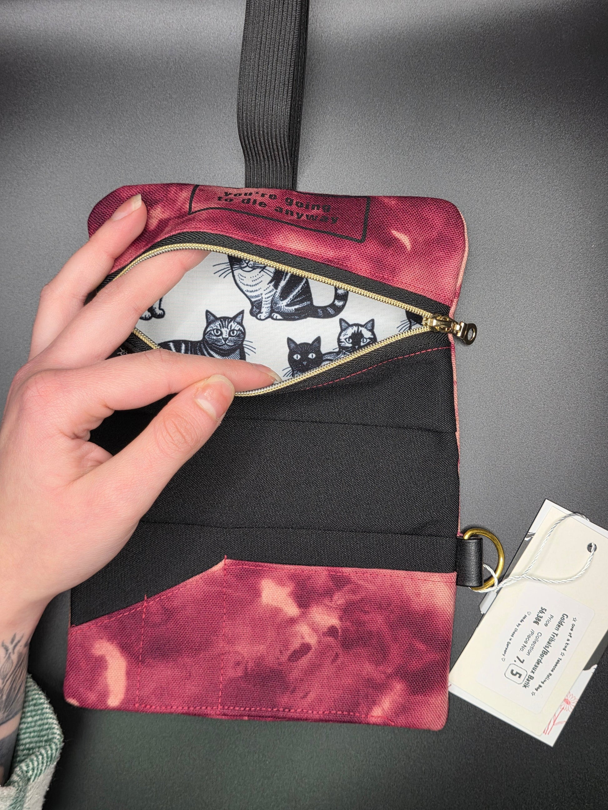 7.5 Tabacco pouch, Tribals, Bordeaux batik - DIE FRECHE GÖRE