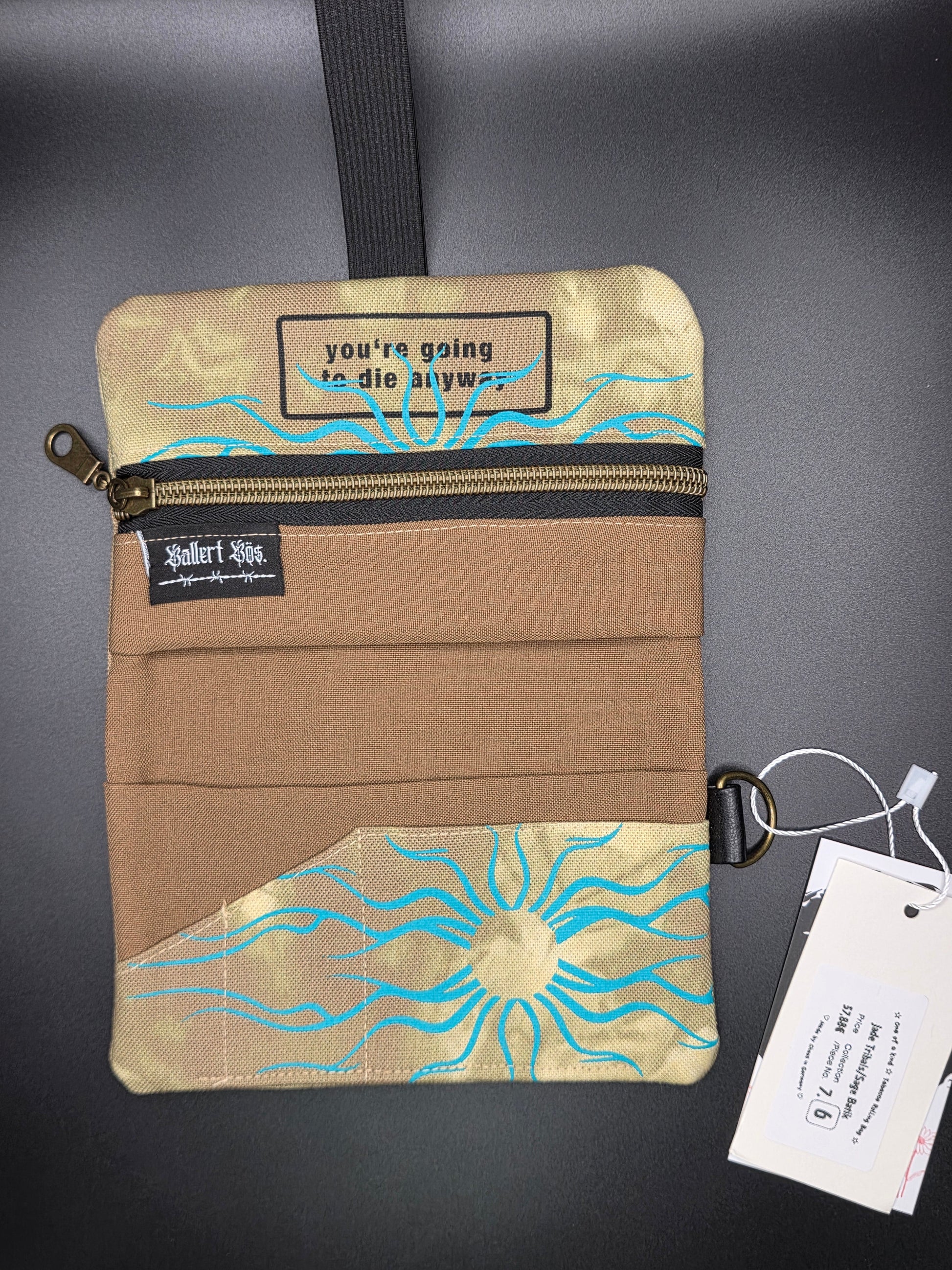 7.6 Tabacco pouch, Tribals, sage green batik - DIE FRECHE GÖRE