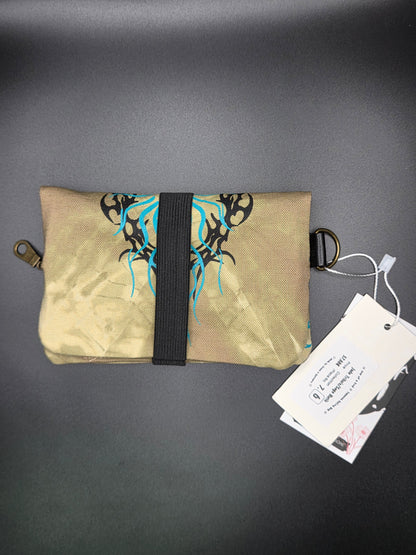 7.6 Tabacco pouch, Tribals, sage green batik - DIE FRECHE GÖRE